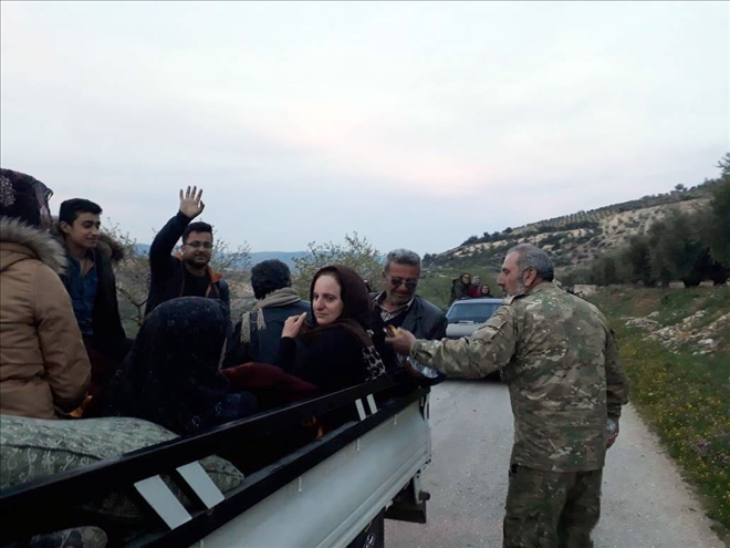 Terör örgütü PYD´den temizlenen Afrin´in köylerine dönüş başladı