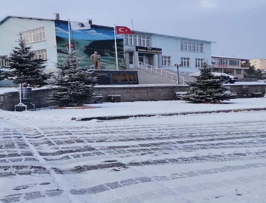 DAMAL VE POSOF’A MEVSİMİN İLK KARI YAĞDI