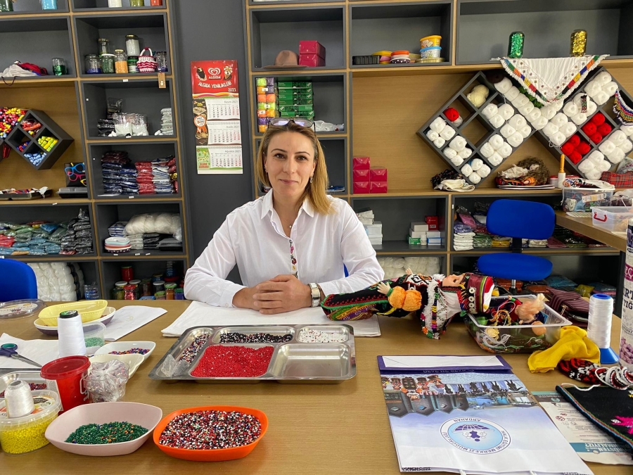 KADROSUZ USTA ÖĞRETİCİLER İÇİN MEMUR KADROSU VEYA 4B SÖZLEŞMELİ ATAMA TALEBİ