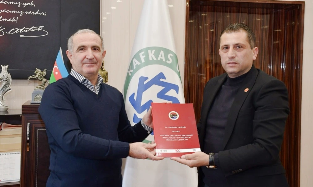 İl Tarım Müdürü Muhammet Fatih Cineviz, Rektör Prof. Dr. Hüsnü Kapu’yu ziyaret etti
