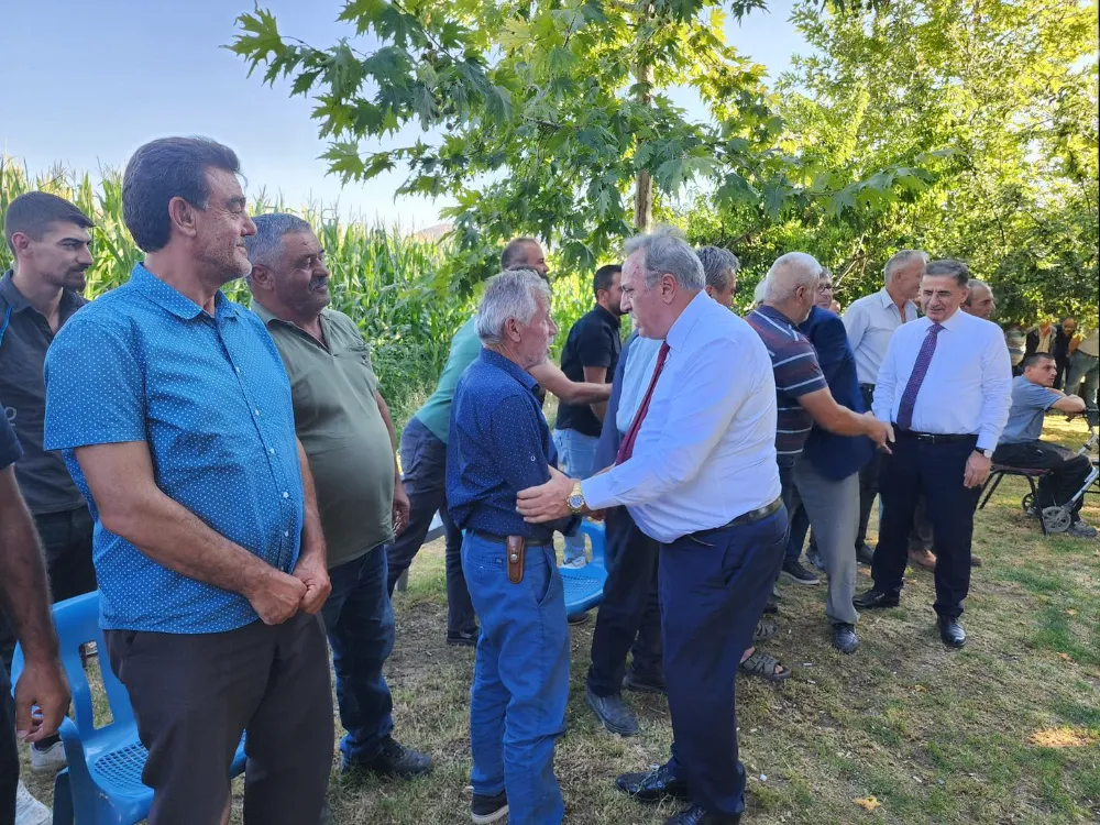 Saffet Kaya’ya halkın sevgisi bitmek bilmiyor