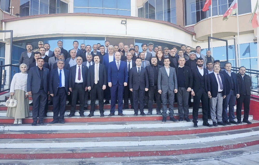 Aras Elektrik Göle’de Muhtarlarla Buluştu