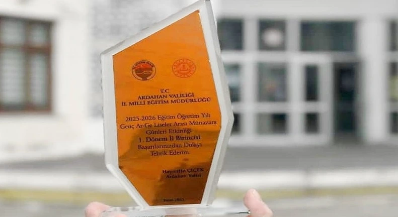 Liseler arası Münazara Yarışmasında Fen Lisesi İl Birincisi Oldu