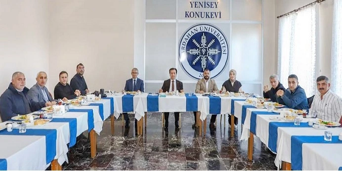 Rektör Eminoğlu, Yerel Basınla Bir Araya Geldi