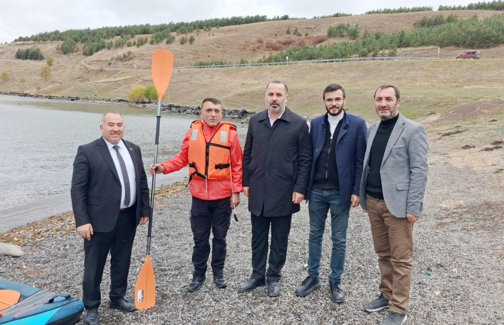 Çıldır Gölü, spor ve doğa tutkunlarını bir araya getirdi