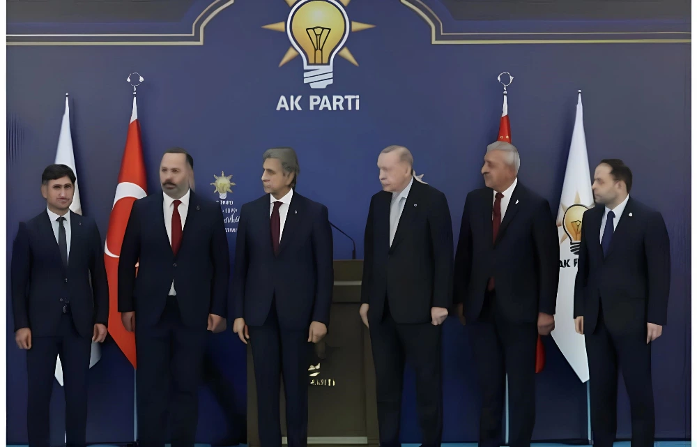 Başkan Budak, AK Parti Ailesine Katıldı