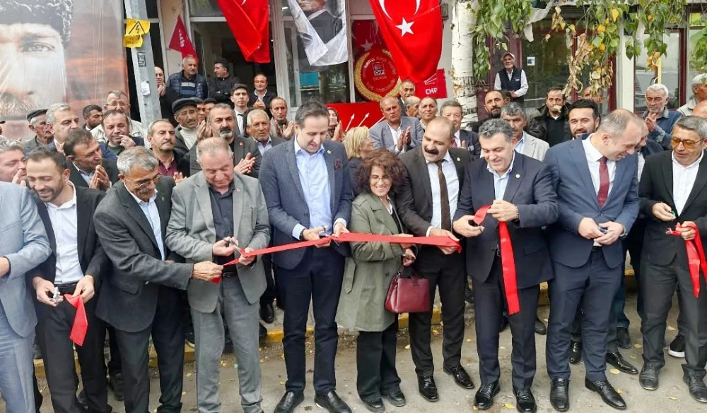 CHP Heyeti Çıldır’da İlçe Ofisinin Açılışını Gerçekleştirdi