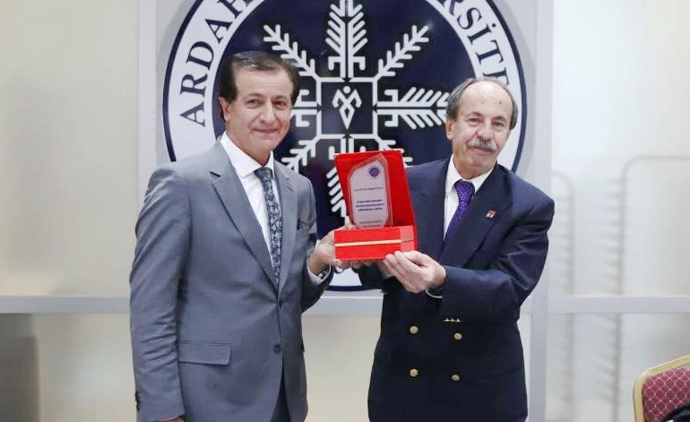 ARÜ’de Prof. Dr. Mehmet Özkan’a Anlamlı Veda Programı