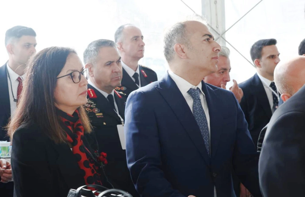 Vali Çiçek, 9.200 Yeni Hizmet Aracının Teslim Törenine Katıldı