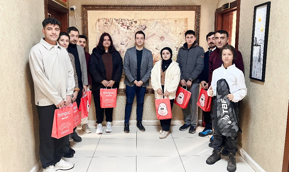 Çıldır’da Dereceye Giren Sporcular Kaymakam Tarafından Makamında Kabul Edildi