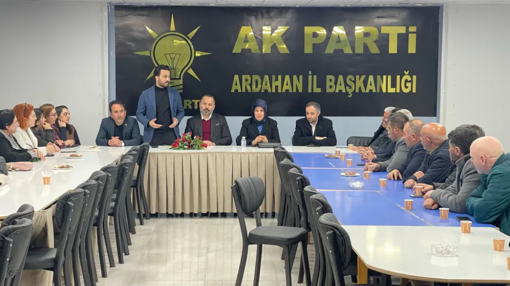 AK Parti MKYK Üyesi Fatih Selman Ardahan’da teşkilatla buluştu