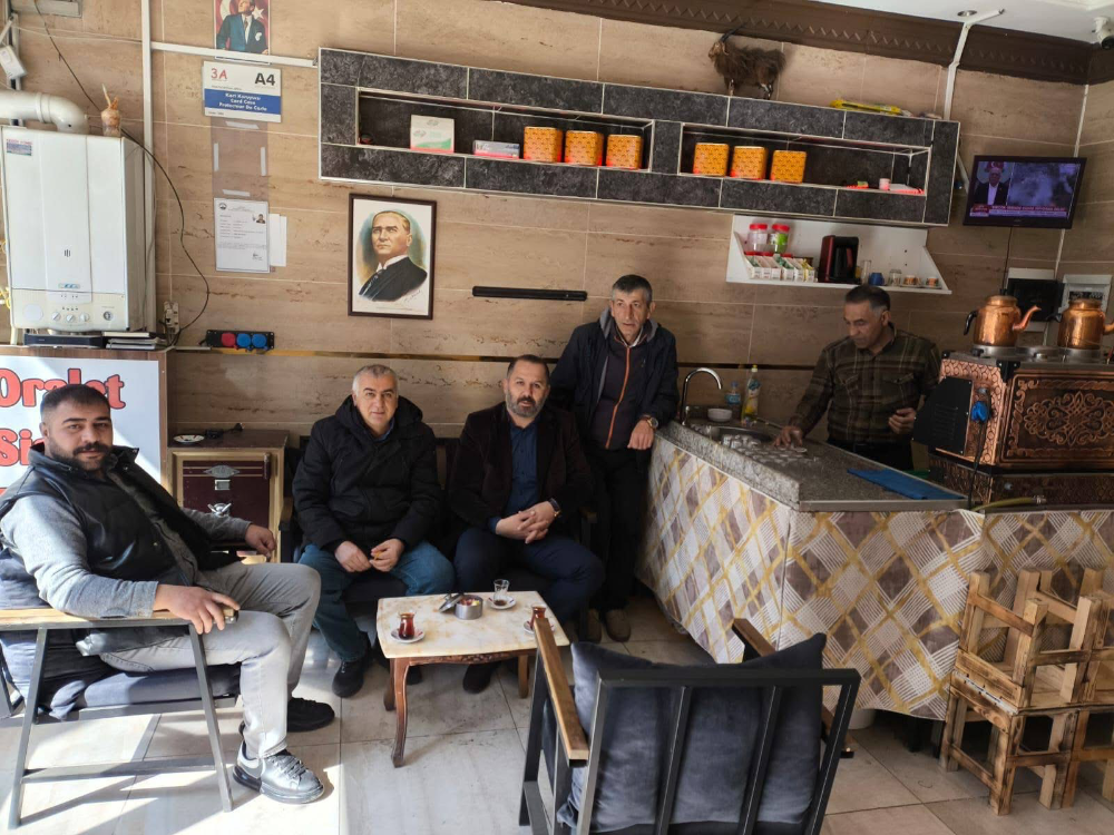 Başkan Aydın, sahada, esnafın yanında
