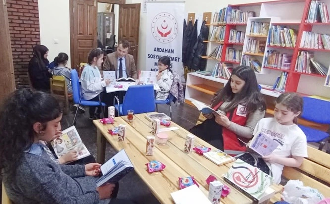 “Kütüphanede Ailemle Okuyorum” Etkinliği ile Aile Yılı’na Anlamlı Katkı