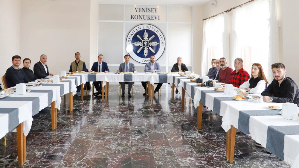 Rektör Emiroğlu “Sistemi kurup, saat gibi çalıştıracağız”