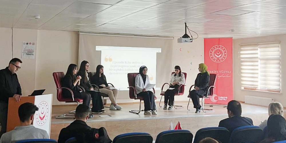 “Çocuk Gelişimi ve Eğitimi” Konulu Söyleşi Gerçekleştirildi