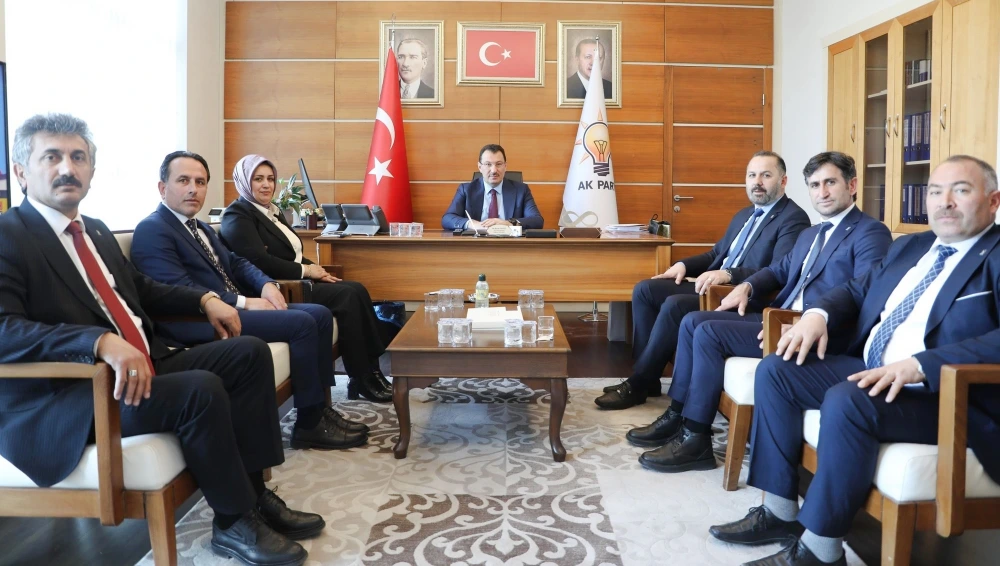 Ardahan AK Parti Yönetimi, Ankara’da Ali İhsan Yavuz’u Ziyaret Etti