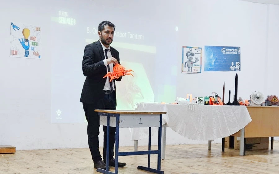 Bayburt Demirözü Ortaokulu’nda Robotik Kodlama Etkinliği