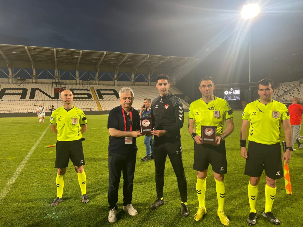 Doğu Yılmaz final maçında görev yaptı