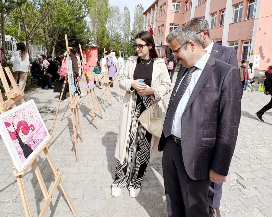 Kazım Karabekir YBO’da Bilim Fuarı Açıldı