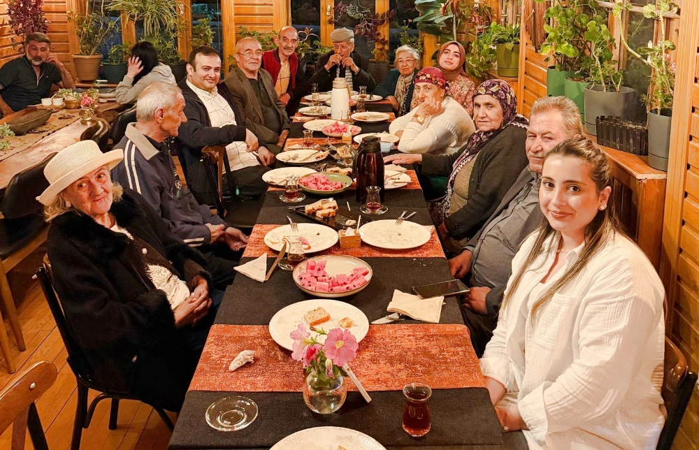 Huzurevi Sakinlerine Sosyalleşme Etkinliği düzenlendi