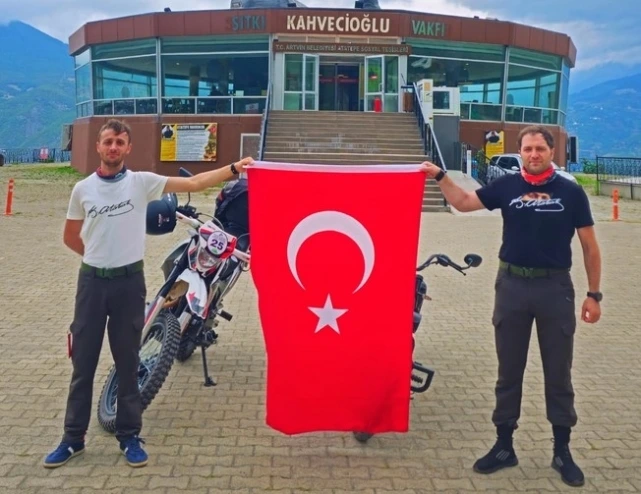 Motosiklet Tutkunlarından Dostluk Turu
