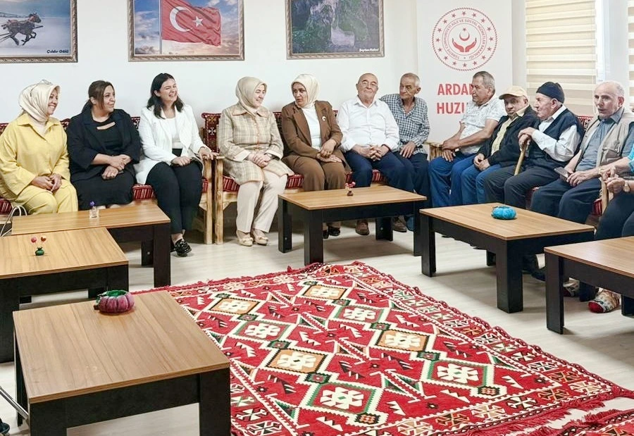 Tuğba Işık Ercan’dan Huzurevi Ziyareti