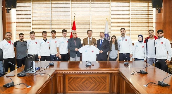 Kayaklı Koşu Milli Takım Kampı ARÜ’de Gerçekleştiriliyor