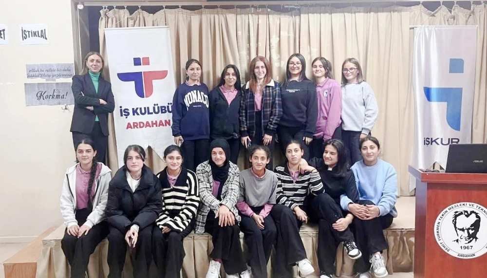 Öğrencilere İş Kulübü’nden Kariyer Eğitimi