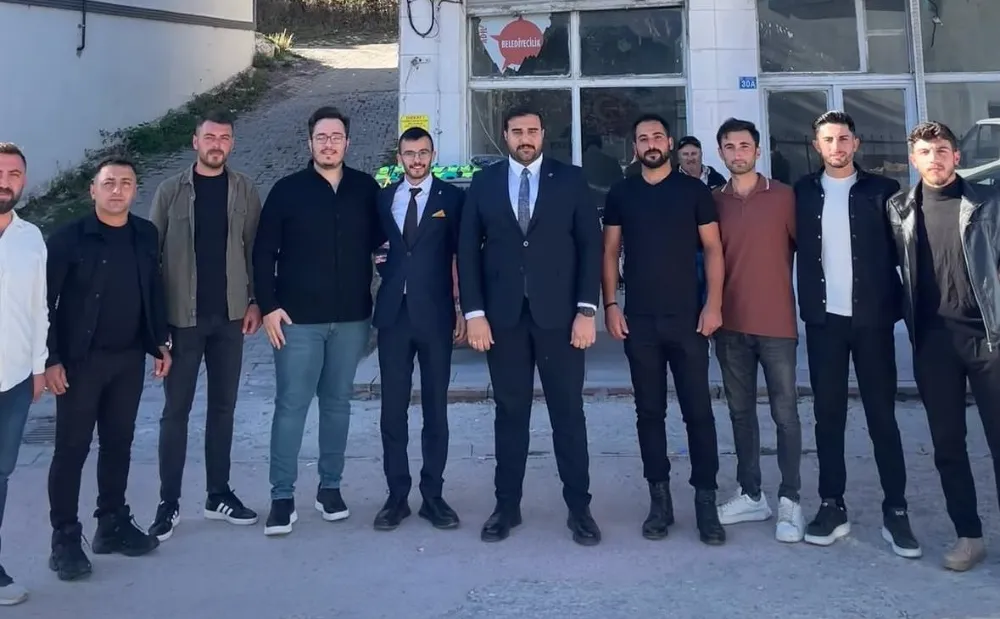 Sahada AK gençliğin rüzgârı esiyor