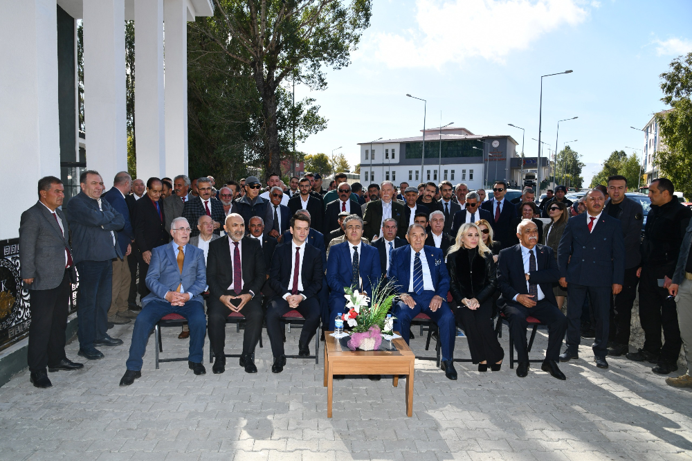 Çıldır Öğretmenevi hizmete açıldı