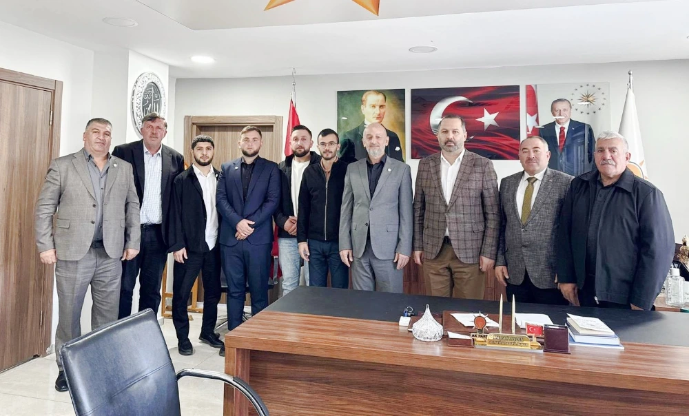 Gürcistan Heyeti Ak Parti İl Başkanlığı’nı Ziyaret Etti